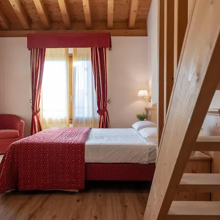 Canova Hotel 3*